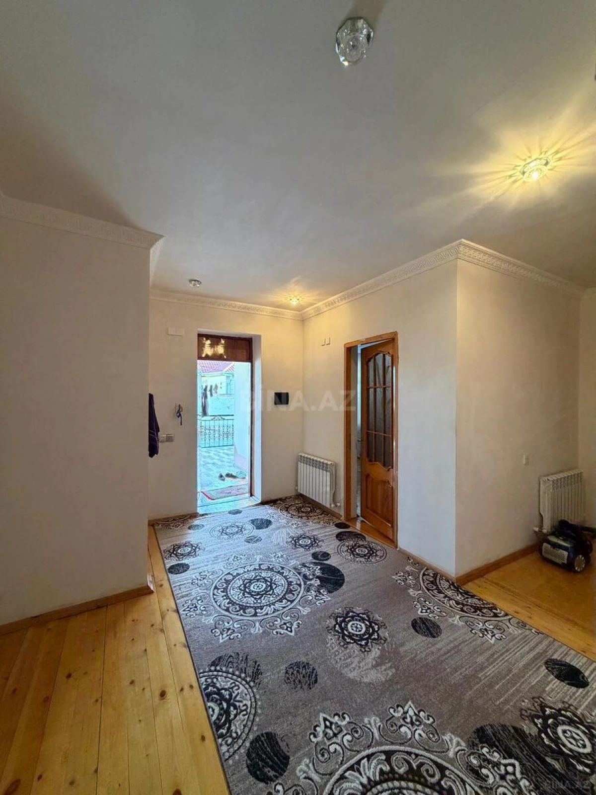 Satılır 4 otaqlı həyət evi 140 m²
