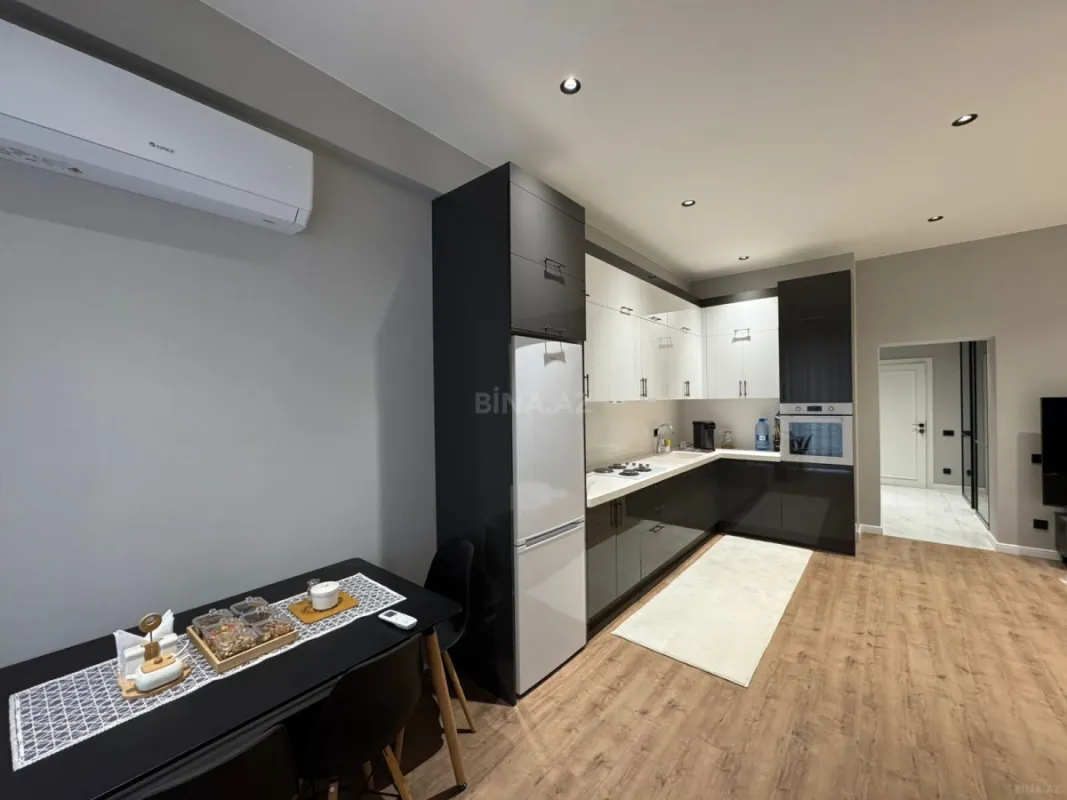 Satılır 2 otaqlı mənzil 80 m²