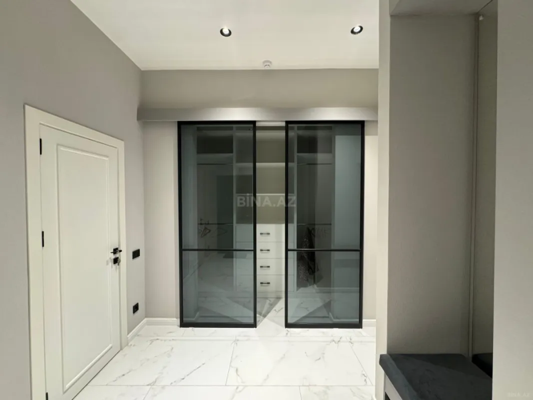 Satılır 2 otaqlı mənzil 80 m²