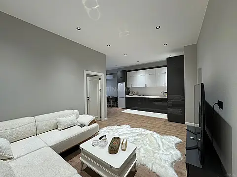 Satılır 2 otaqlı mənzil 80 m²