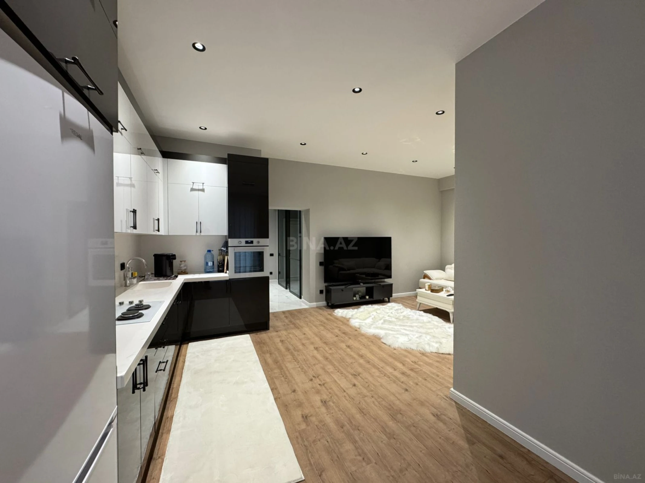 Satılır 2 otaqlı mənzil 80 m²