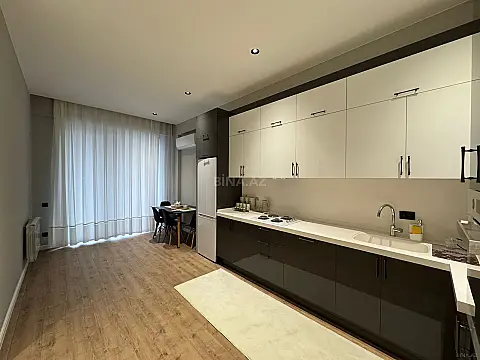 Satılır 2 otaqlı mənzil 80 m²