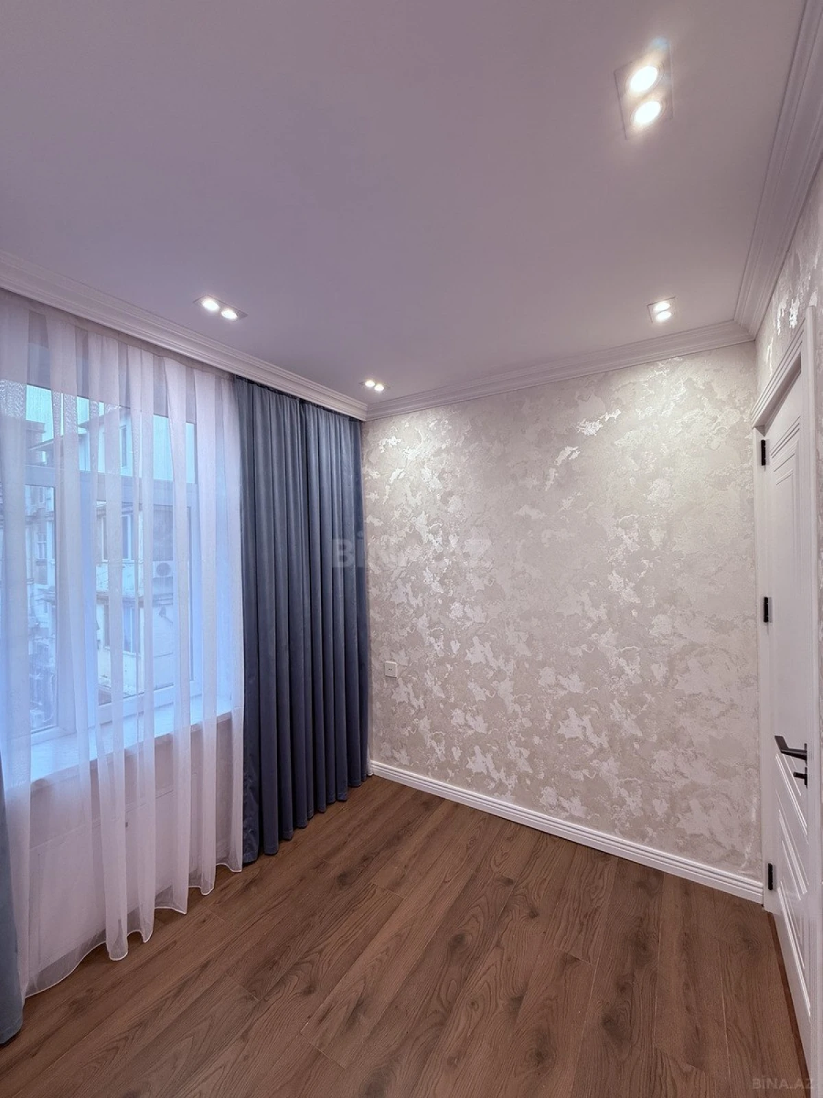 Satılır 3 otaqlı mənzil 55 m²