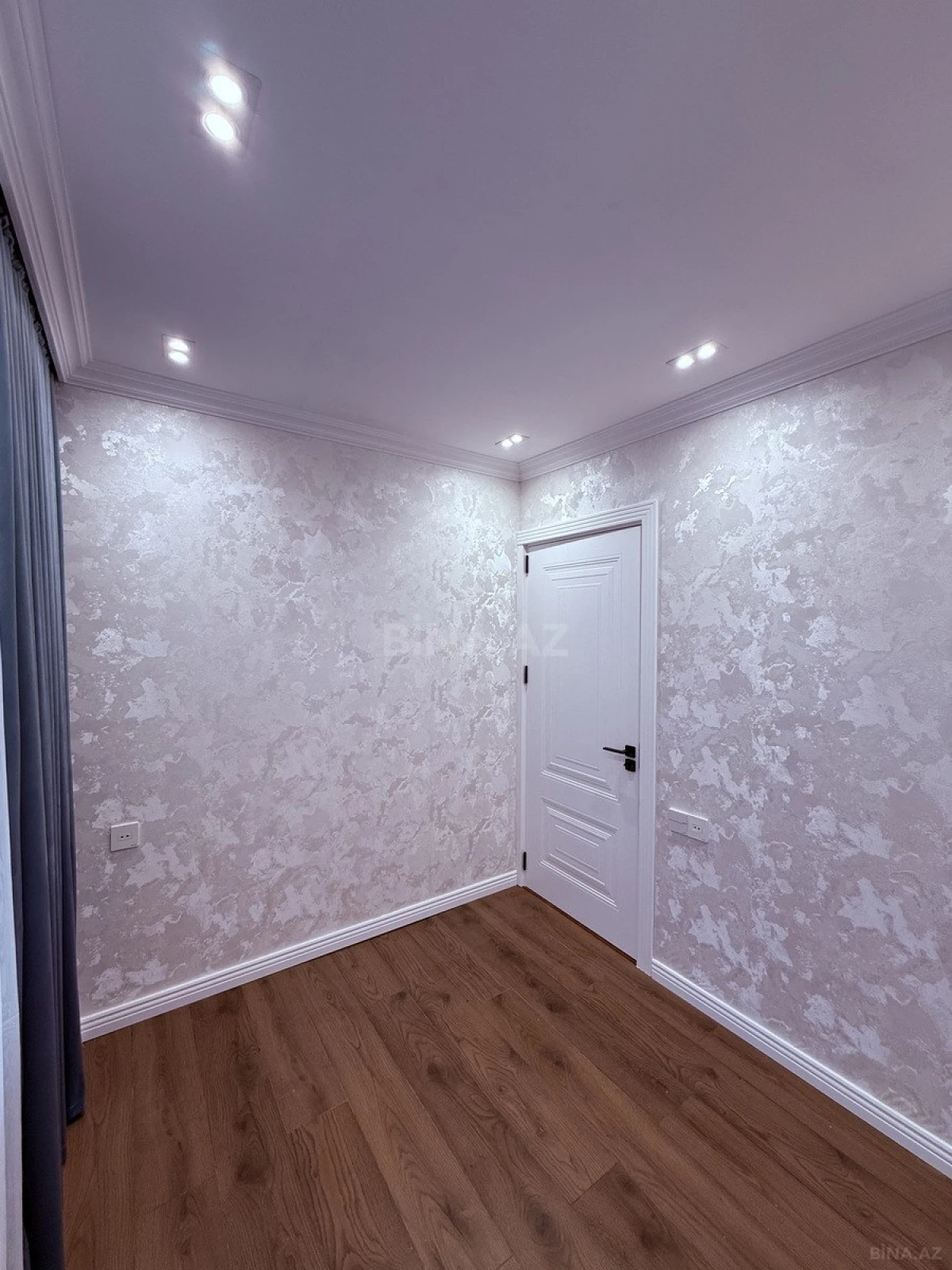 Satılır 3 otaqlı mənzil 55 m²