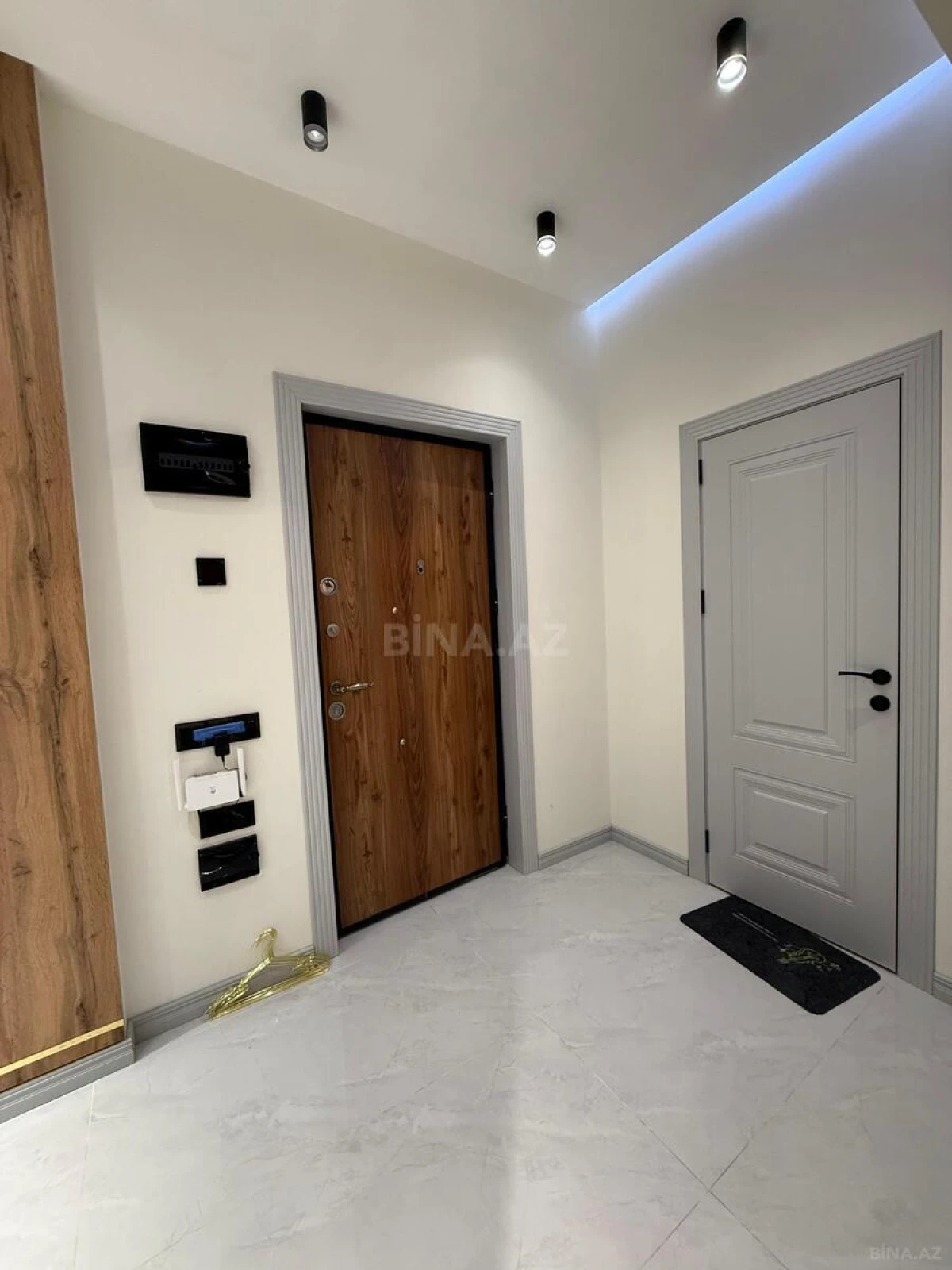Satılır 2 otaqlı mənzil 55 m²
