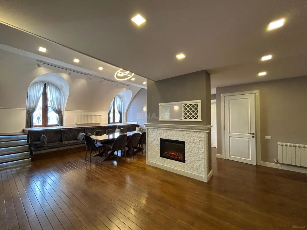 Satılır 6 otaqlı mənzil 275 m²