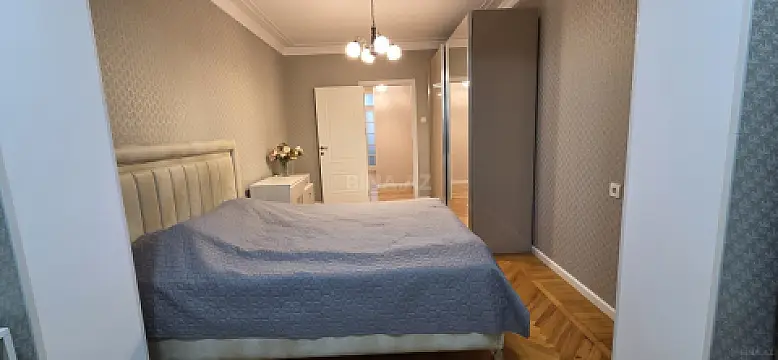 Satılır 3 otaqlı mənzil 80 m²
