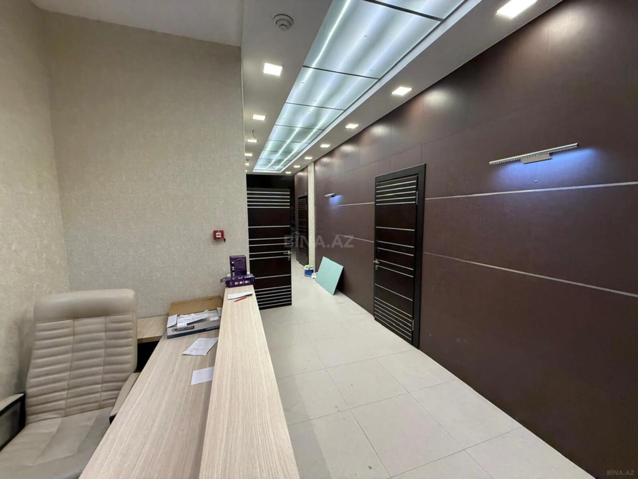 Kirayə verilir 8 otaqlı ofis 440 m²