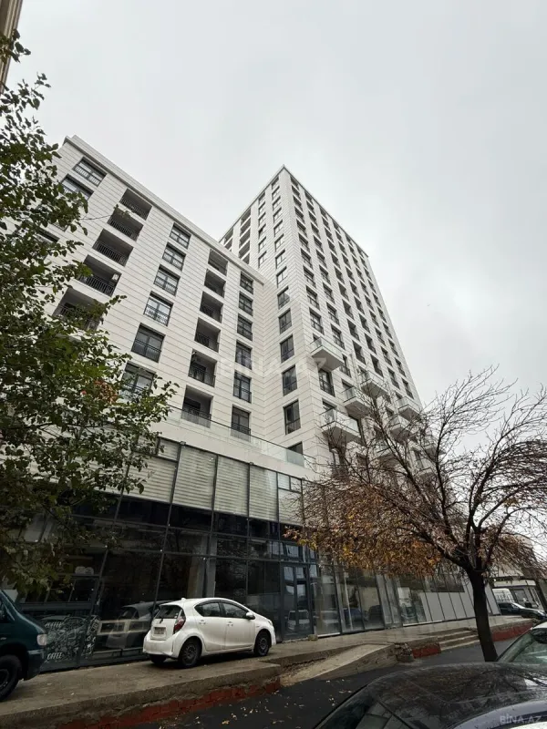 Satılır 4 otaqlı mənzil 150 m²