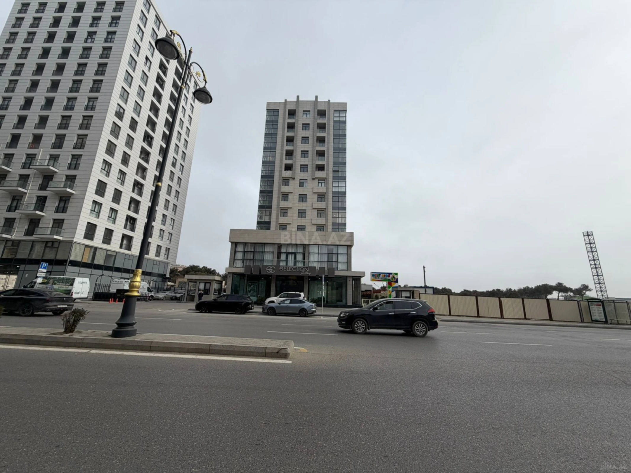 Satılır 4 otaqlı mənzil 150 m²