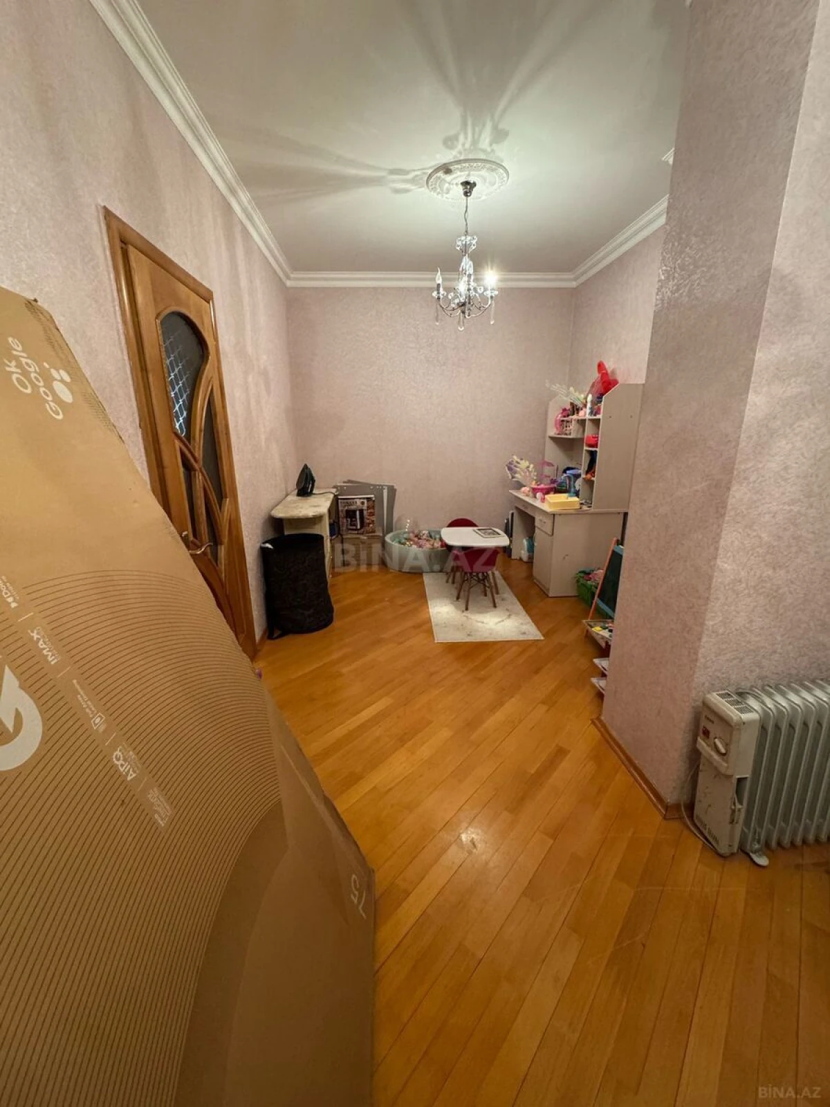 Satılır 3 otaqlı mənzil 153 m²