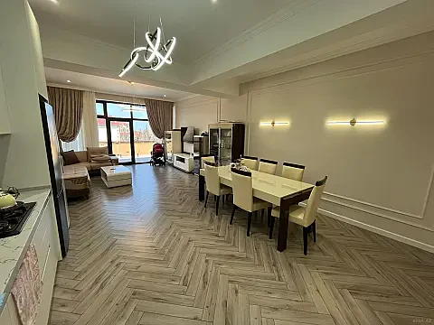 Satılır 6 otaqlı həyət evi 207 m² — Bakı, Abşeron 6 otaq 207.00 m²