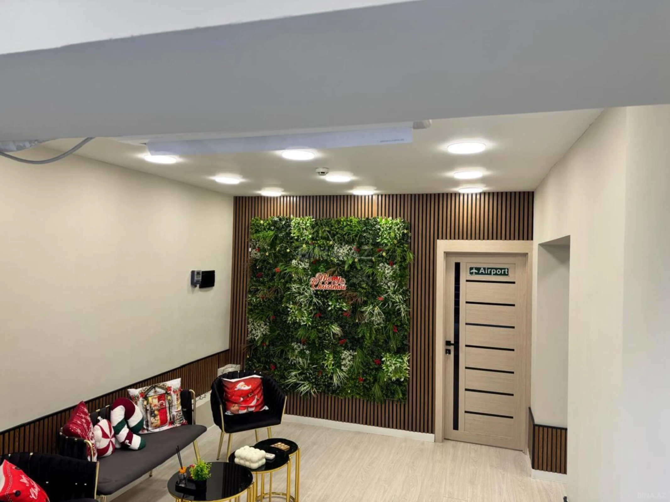 Satılır obyekt 162 m²