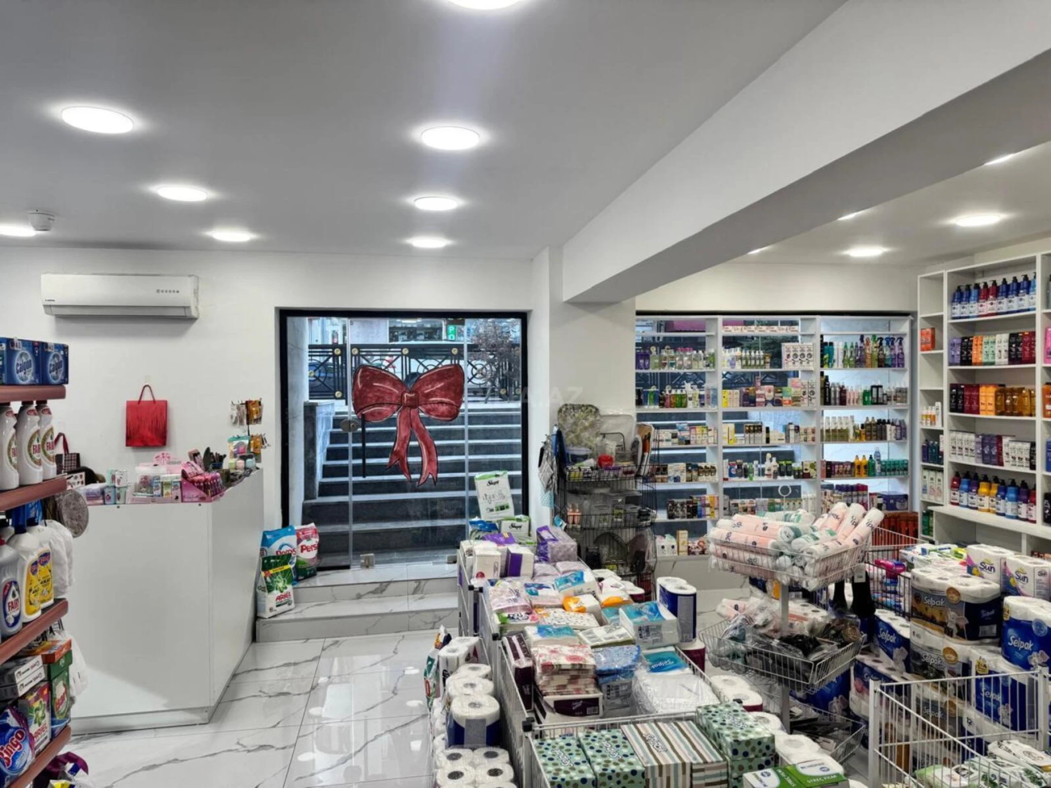 Satılır obyekt 162 m²