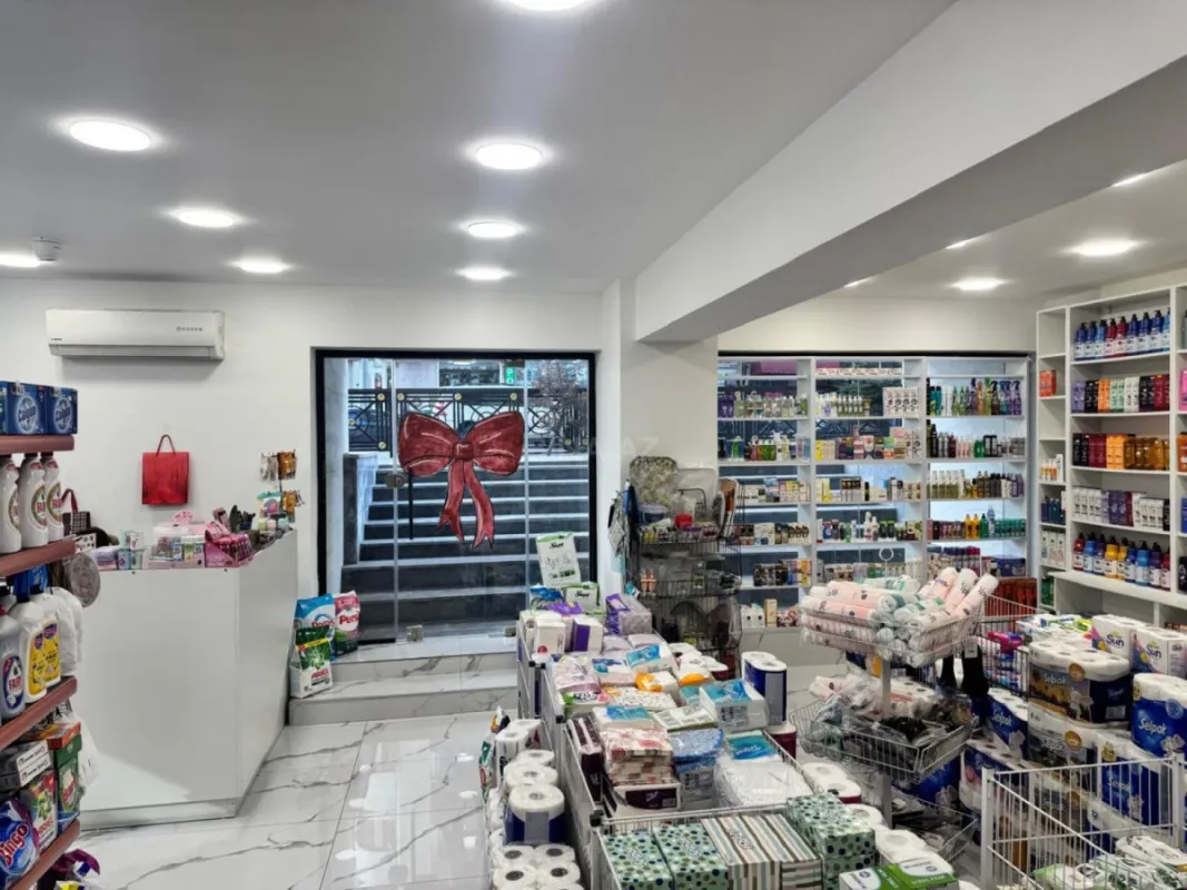 Satılır obyekt 162 m²