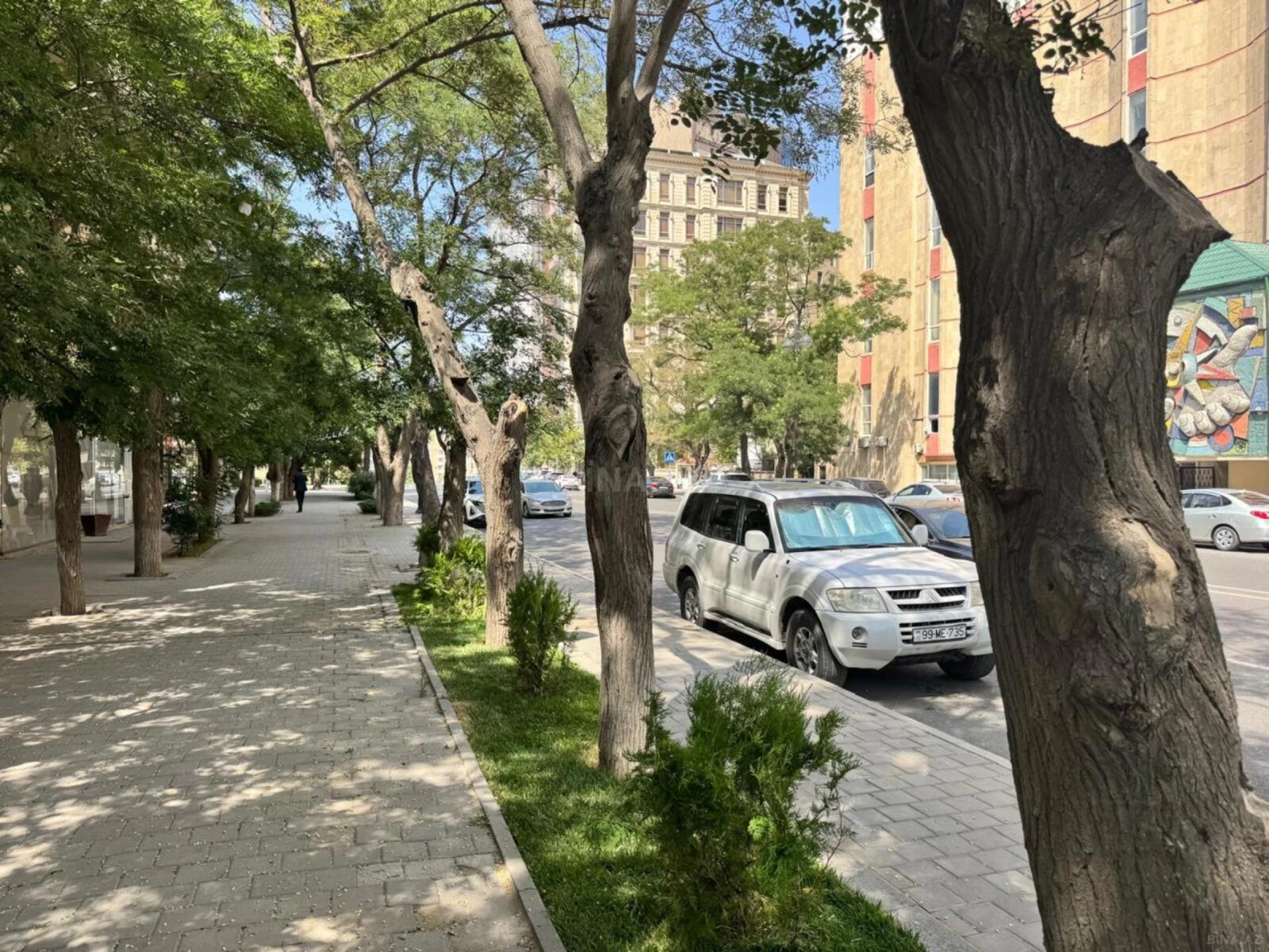 Satılır obyekt 250 m²