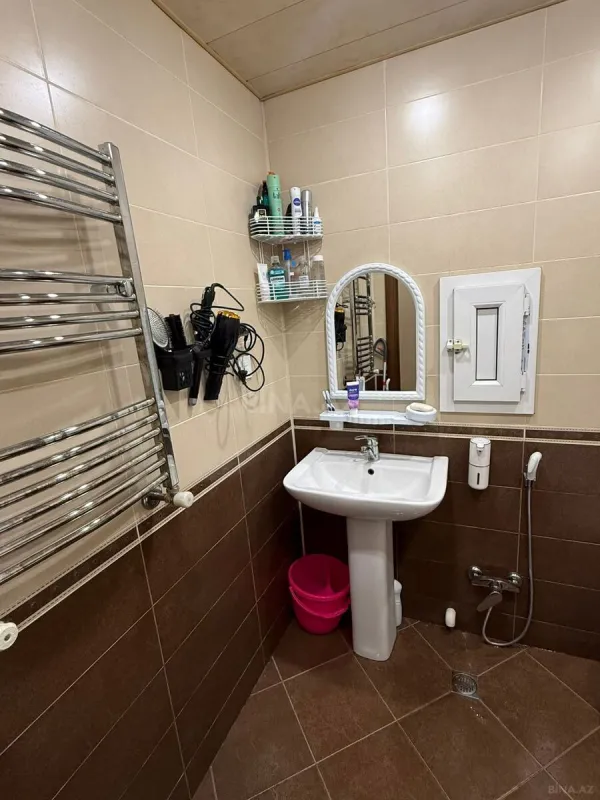 Satılır 1 otaqlı mənzil 58 m²