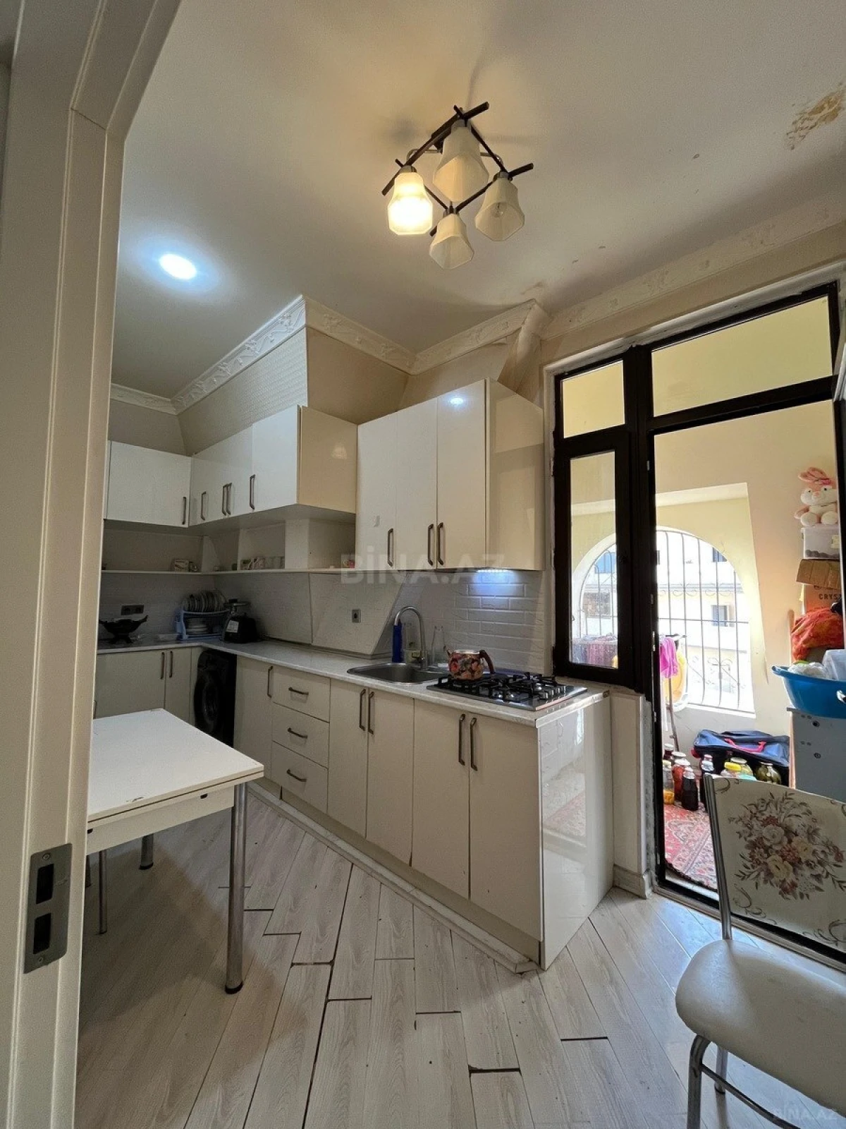 Kirayə verilir 2 otaqlı mənzil 70 m²