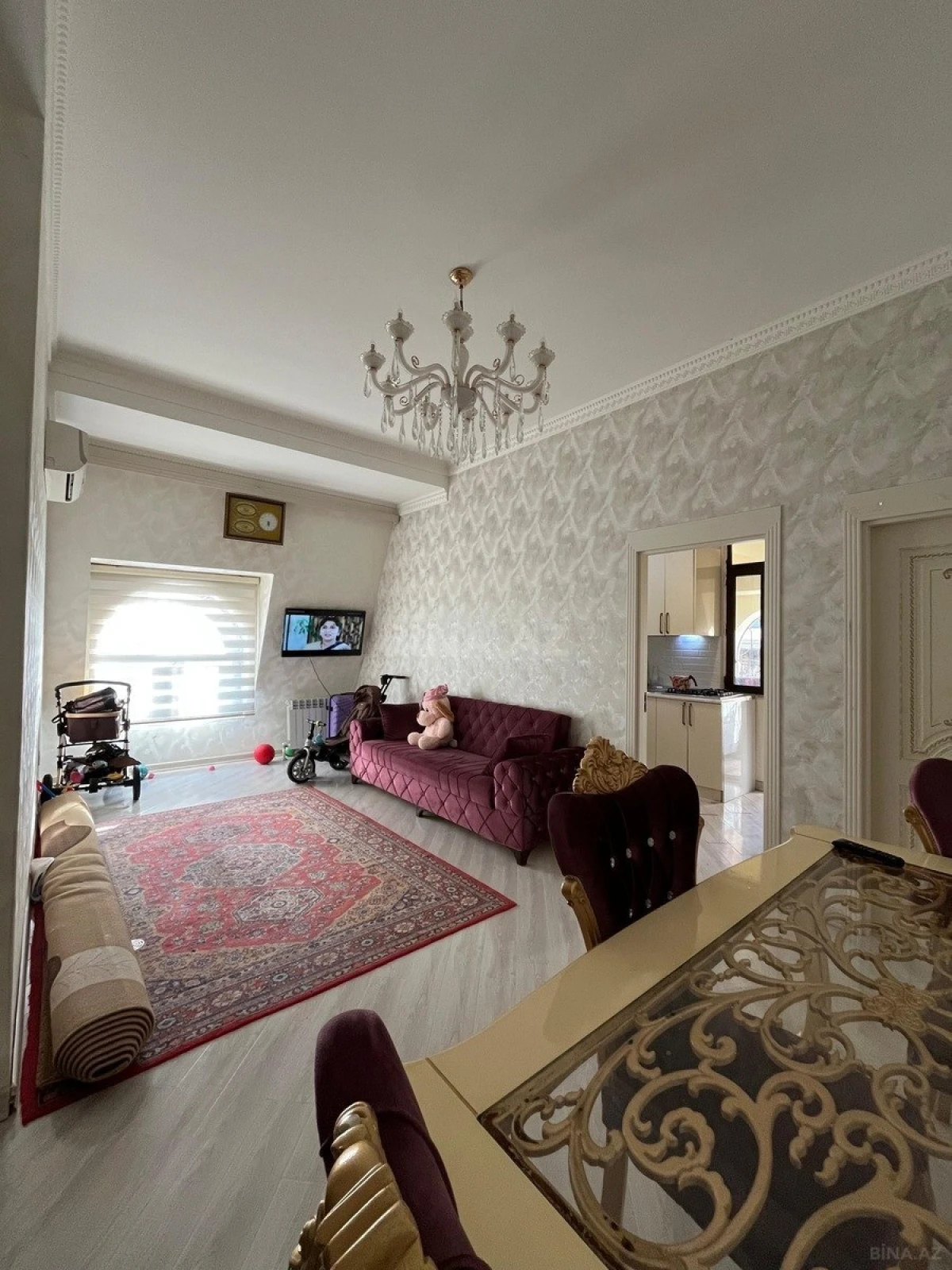 Kirayə verilir 2 otaqlı mənzil 70 m²
