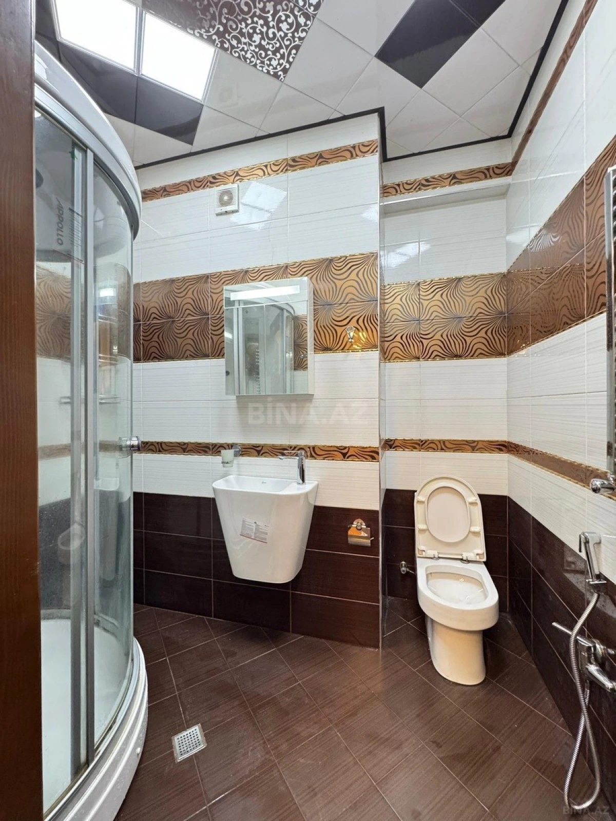 Satılır 2 otaqlı mənzil 54 m²