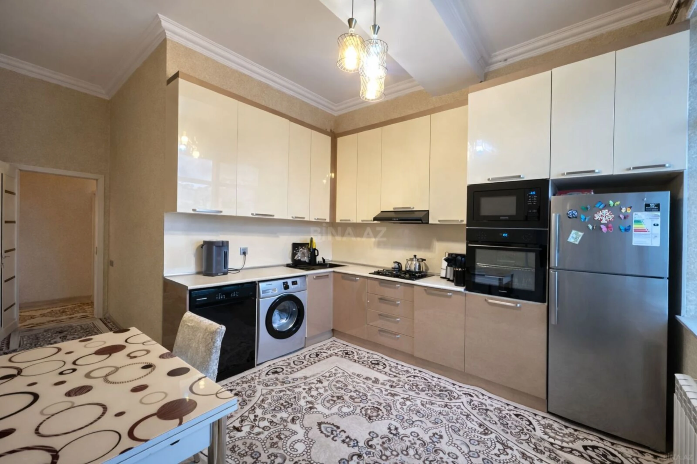 Satılır 3 otaqlı mənzil 105 m²