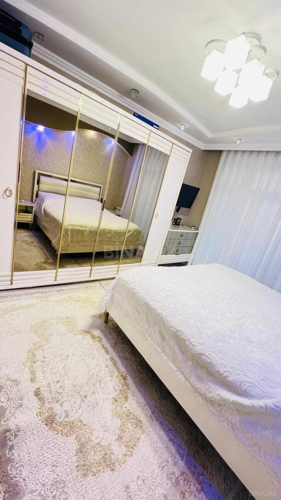 Satılır 3 otaqlı mənzil 100 m²