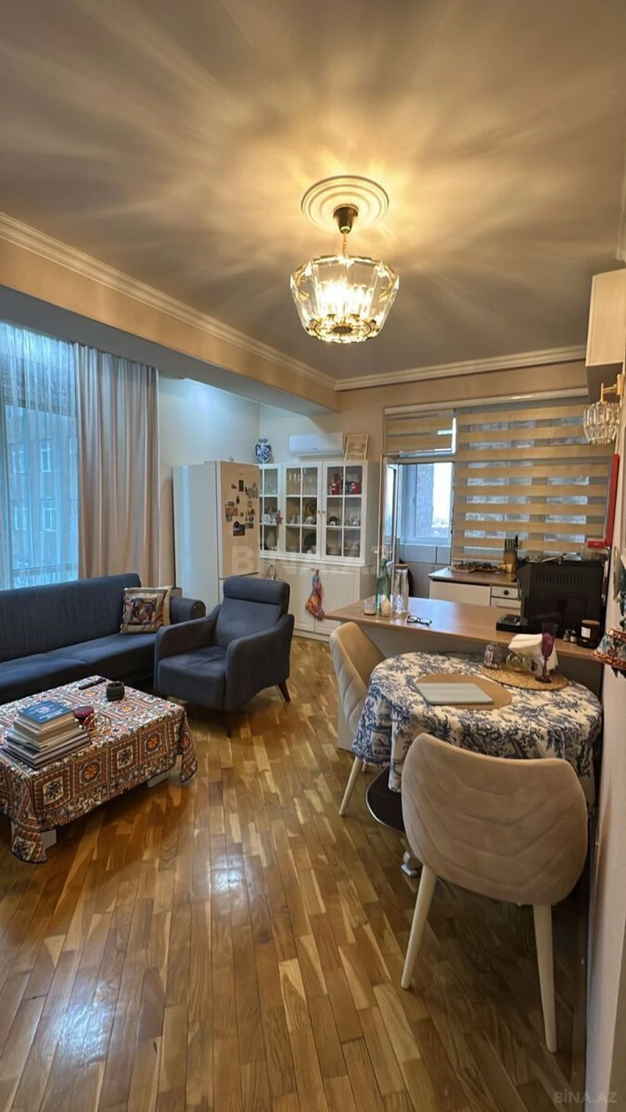 Satılır 2 otaqlı mənzil 74 m²
