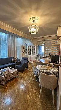 Satılır 2 otaqlı mənzil 74 m²