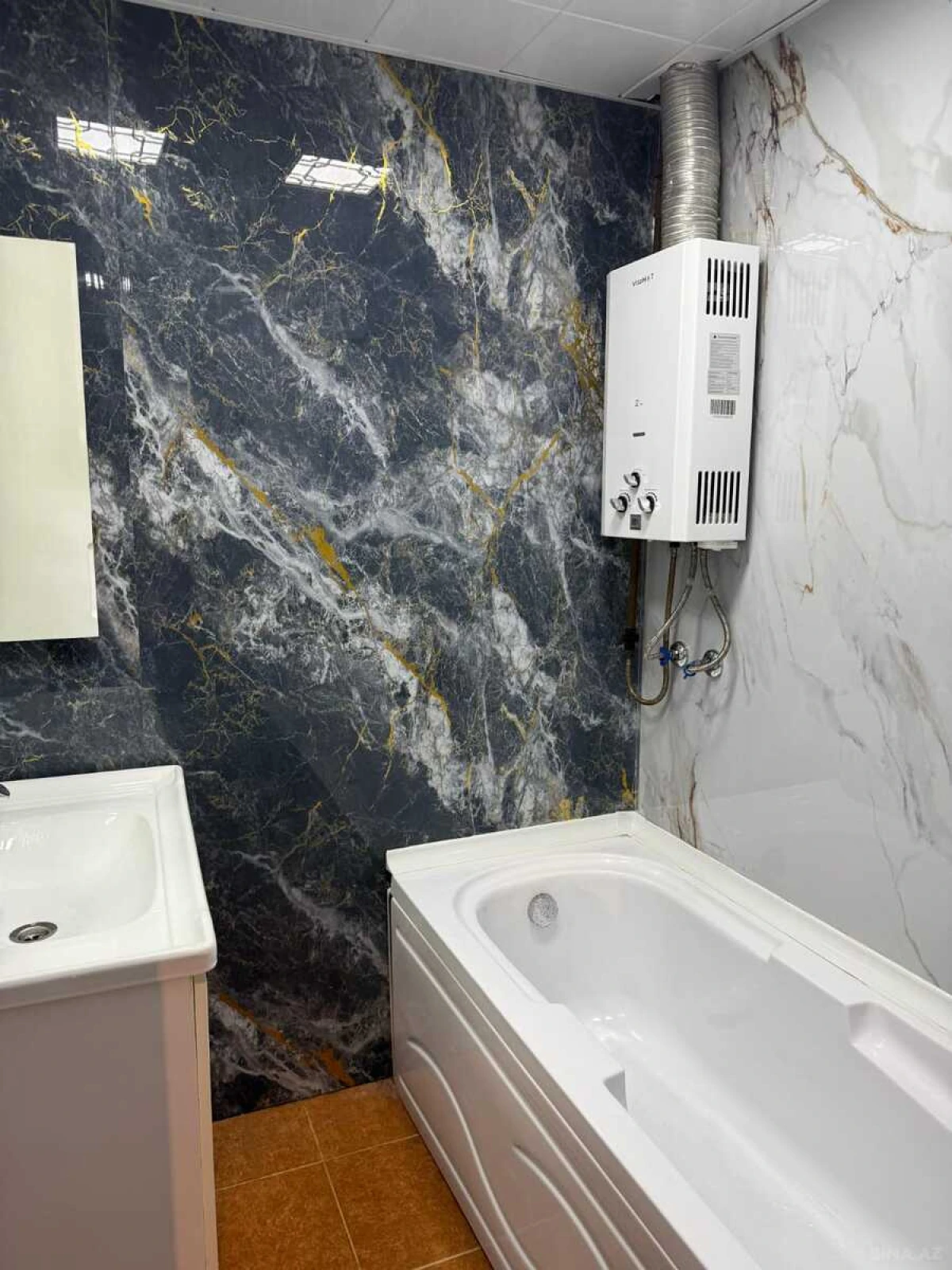 Satılır 2 otaqlı mənzil 60 m²