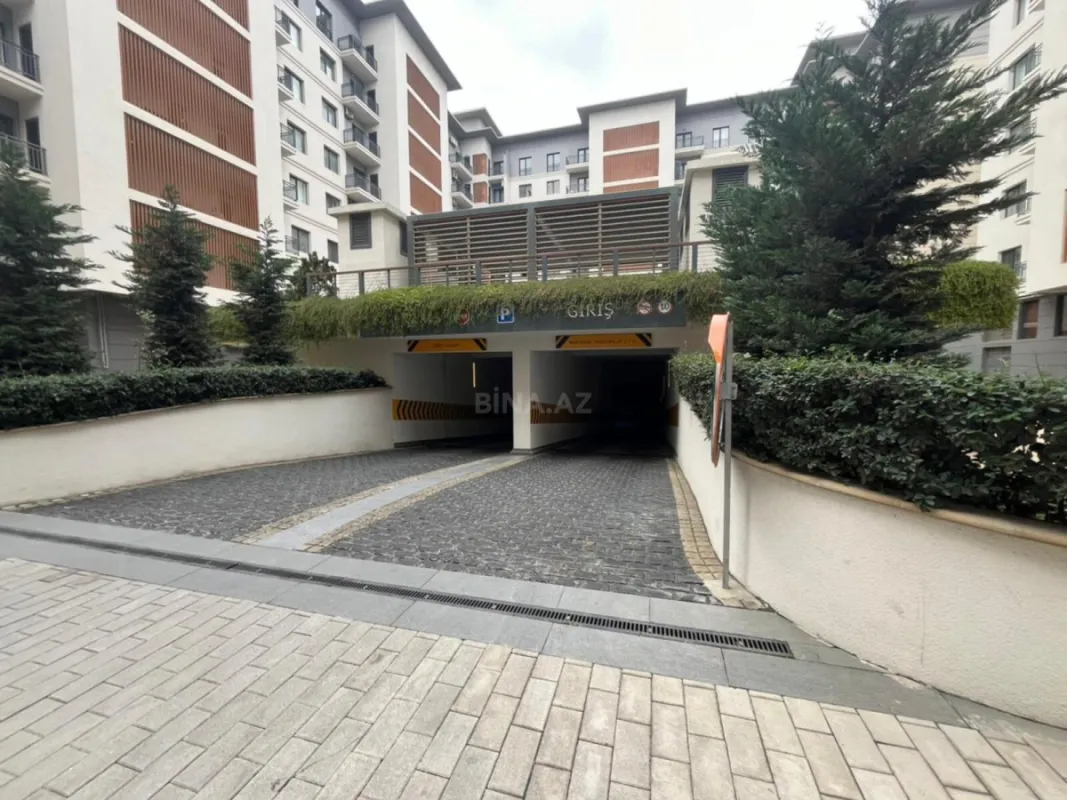 Satılır 4 otaqlı mənzil 171.6 m²