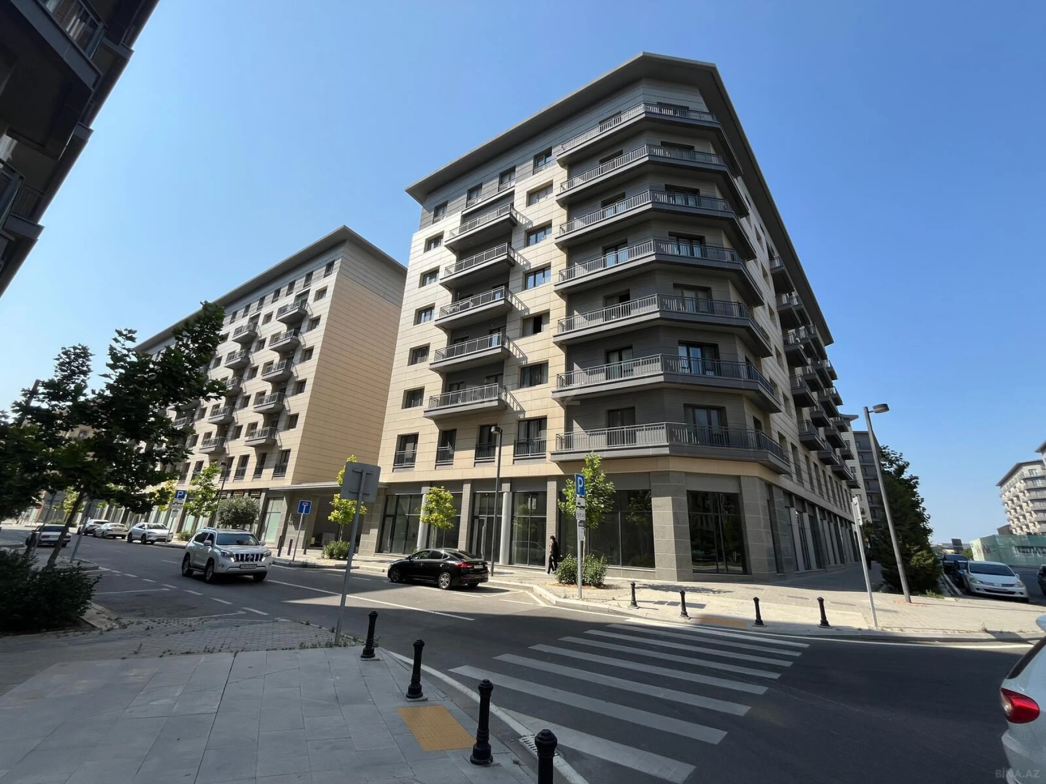 Satılır 4 otaqlı mənzil 171.6 m²