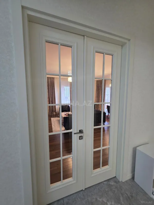 Satılır 4 otaqlı mənzil 171.6 m²