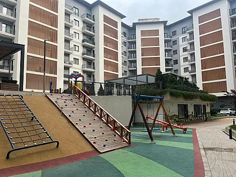 Satılır 4 otaqlı mənzil 171.6 m²