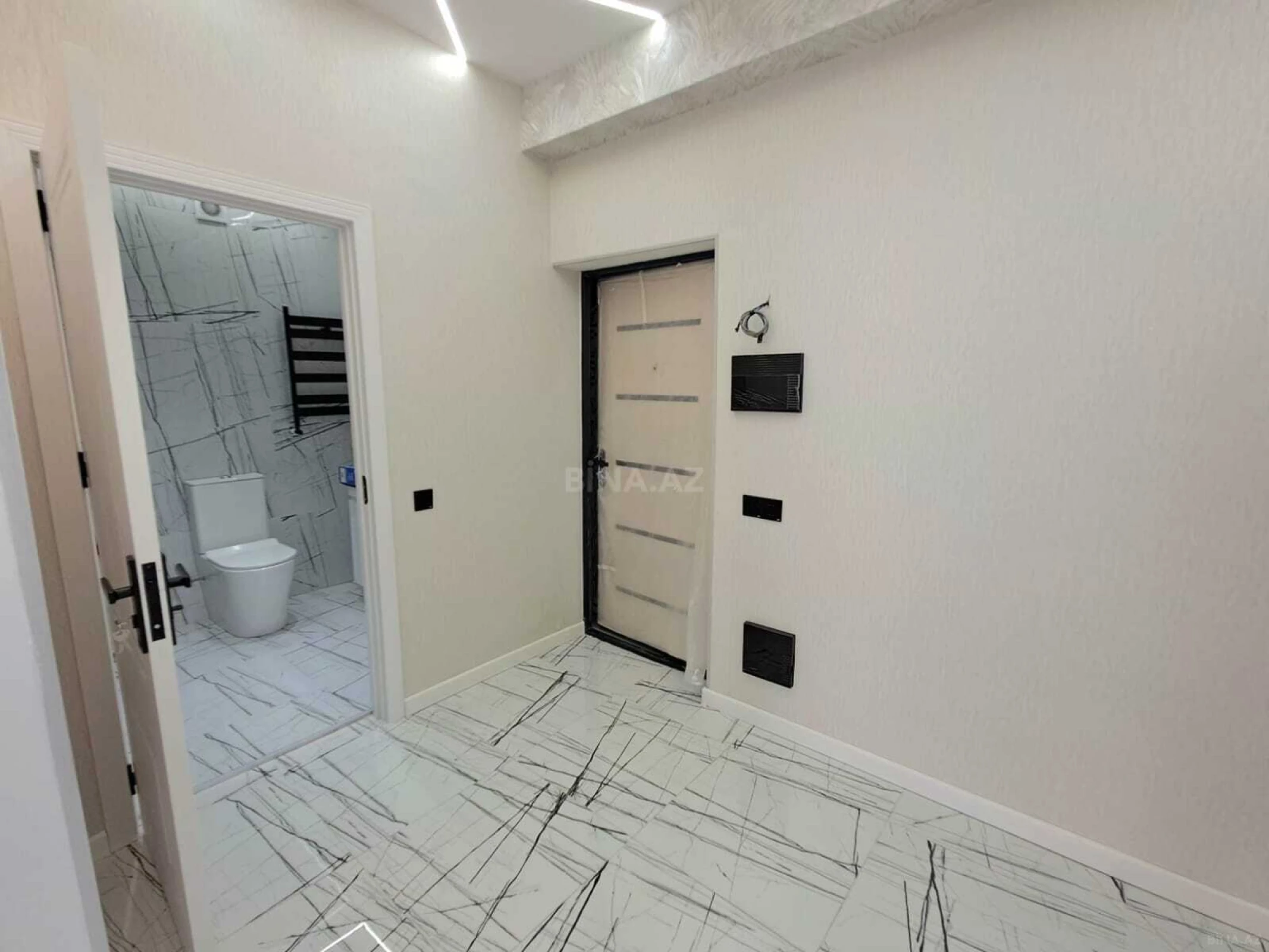 Satılır 3 otaqlı mənzil 74 m²