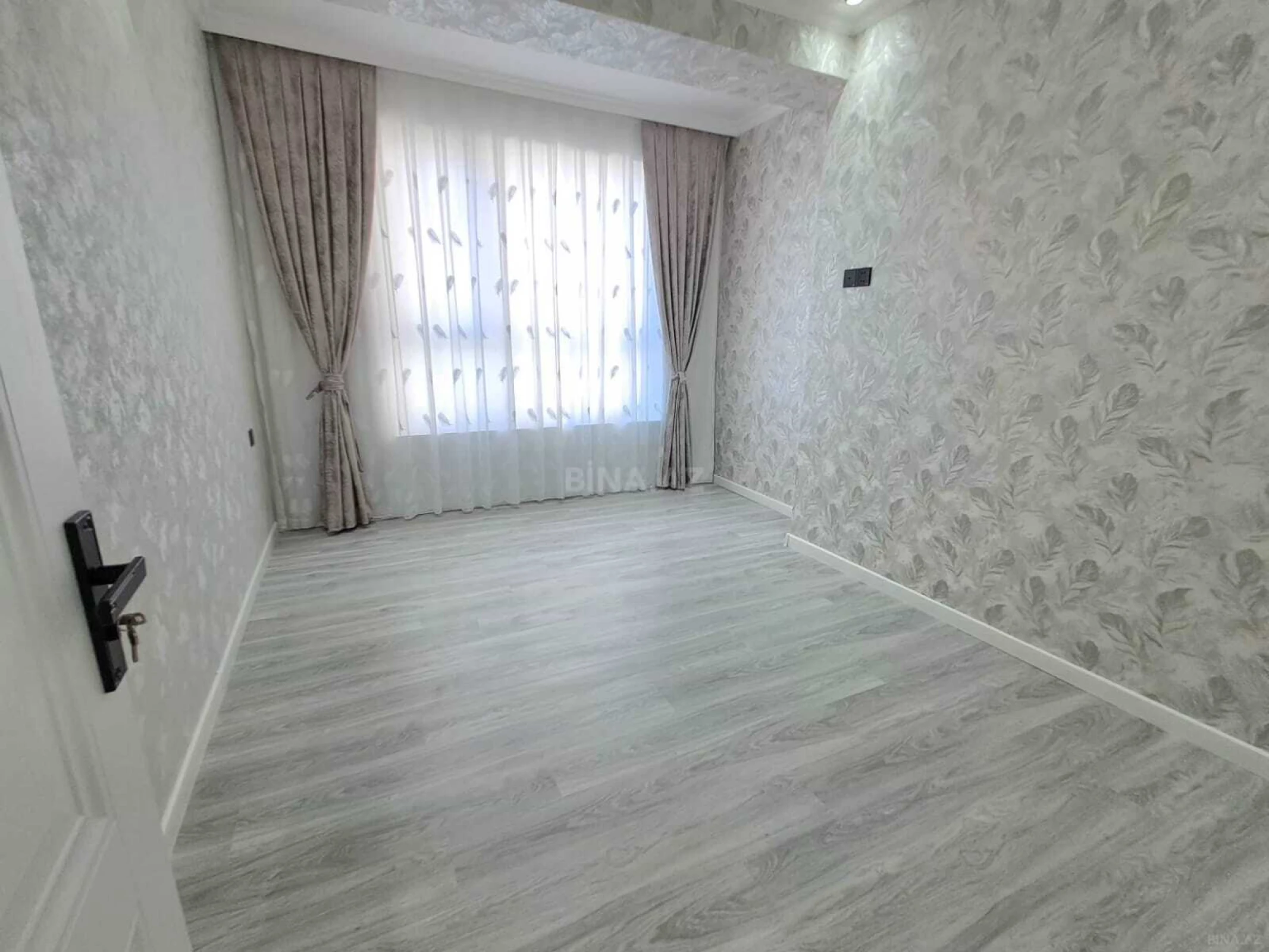 Satılır 3 otaqlı mənzil 74 m²