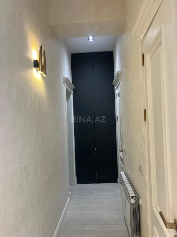 Satılır 3 otaqlı mənzil 107 m²