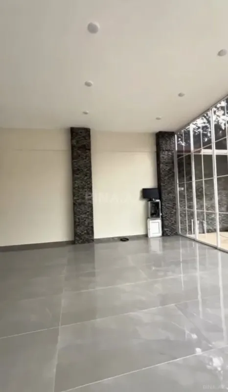 Satılır 5 otaqlı həyət evi 350 m²