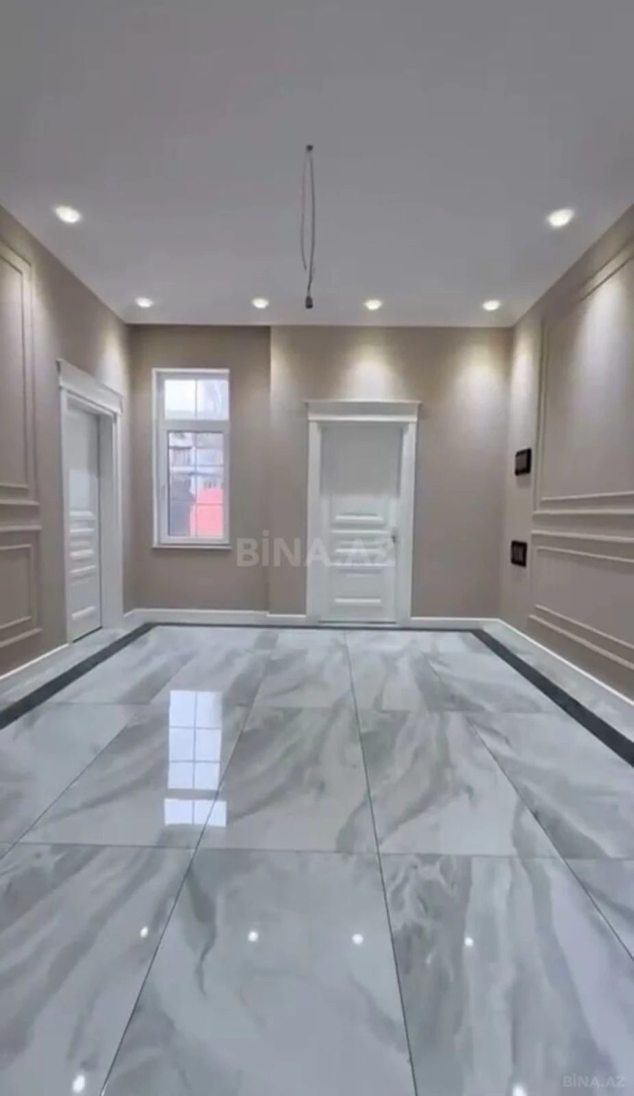 Satılır 5 otaqlı həyət evi 350 m²