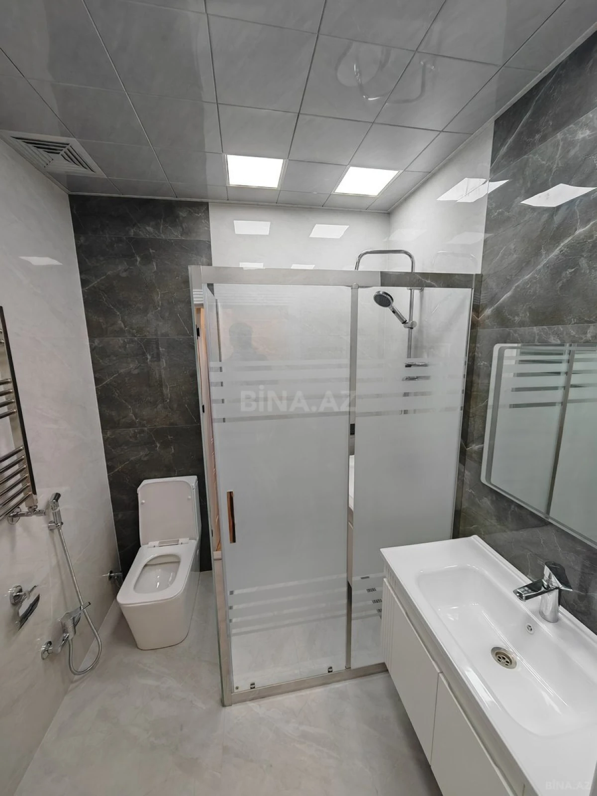 Satılır 3 otaqlı mənzil 100 m²