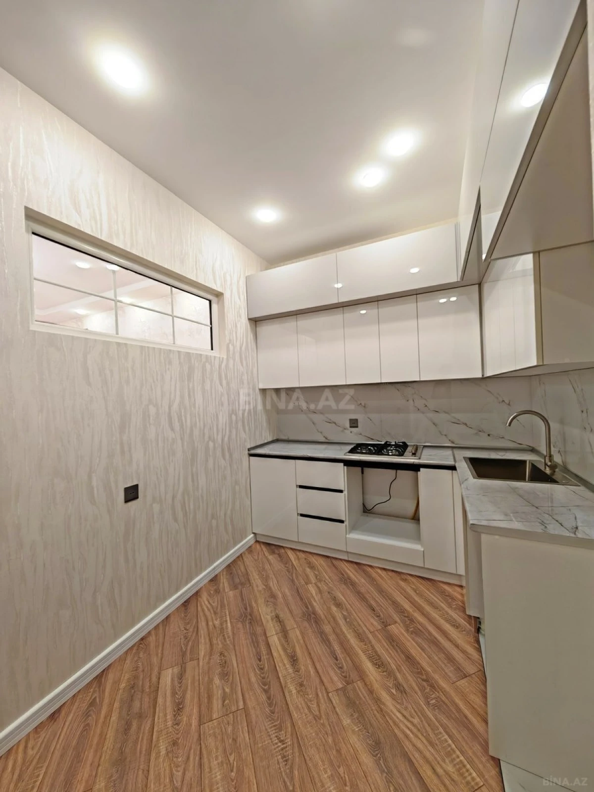 Satılır 3 otaqlı mənzil 100 m²