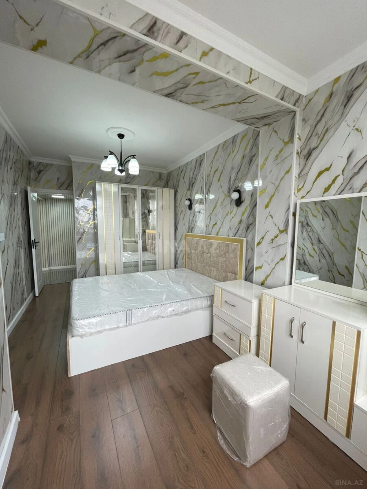 Kirayə verilir 2 otaqlı mənzil 70 m²