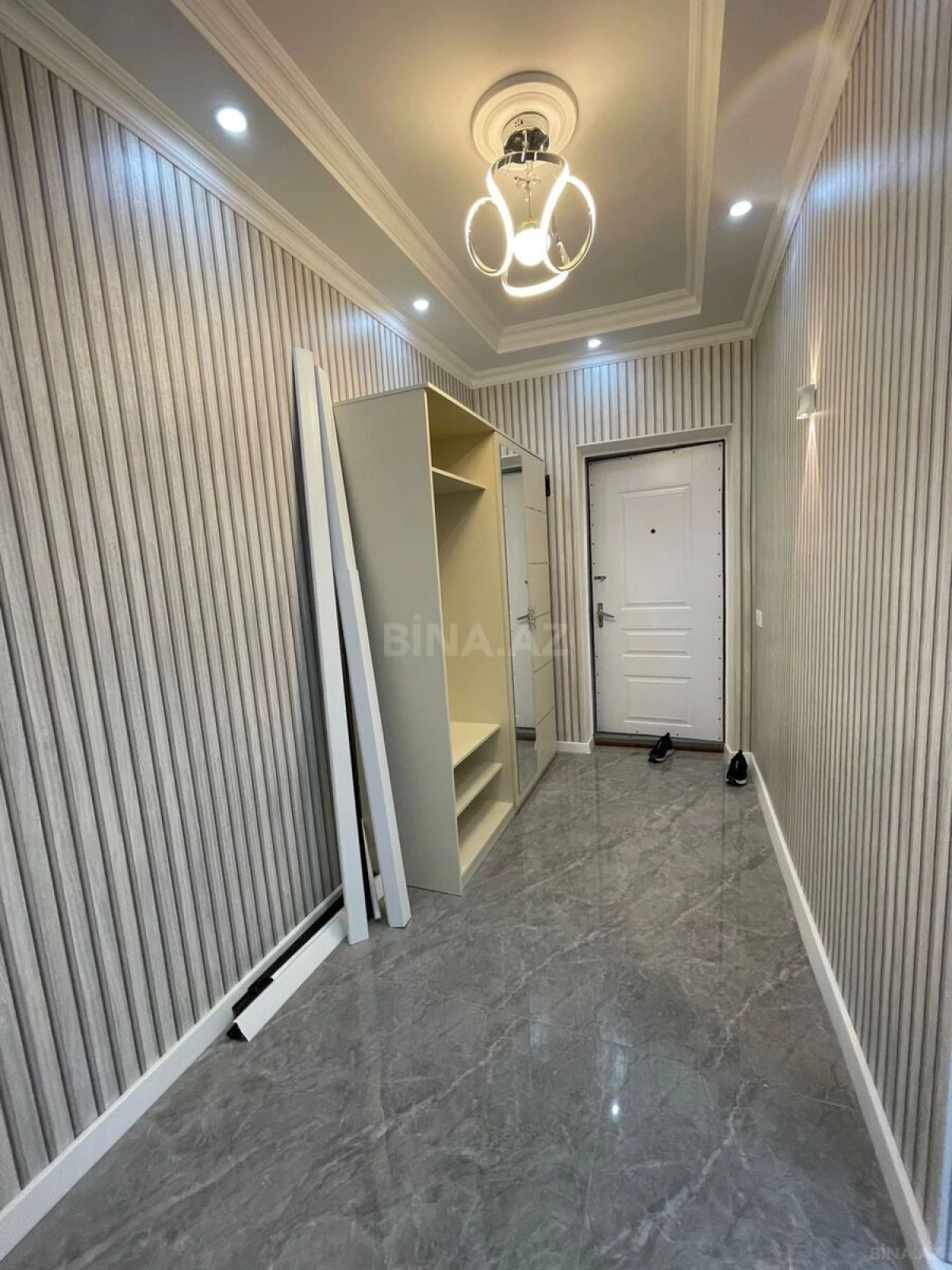 Kirayə verilir 2 otaqlı mənzil 70 m²