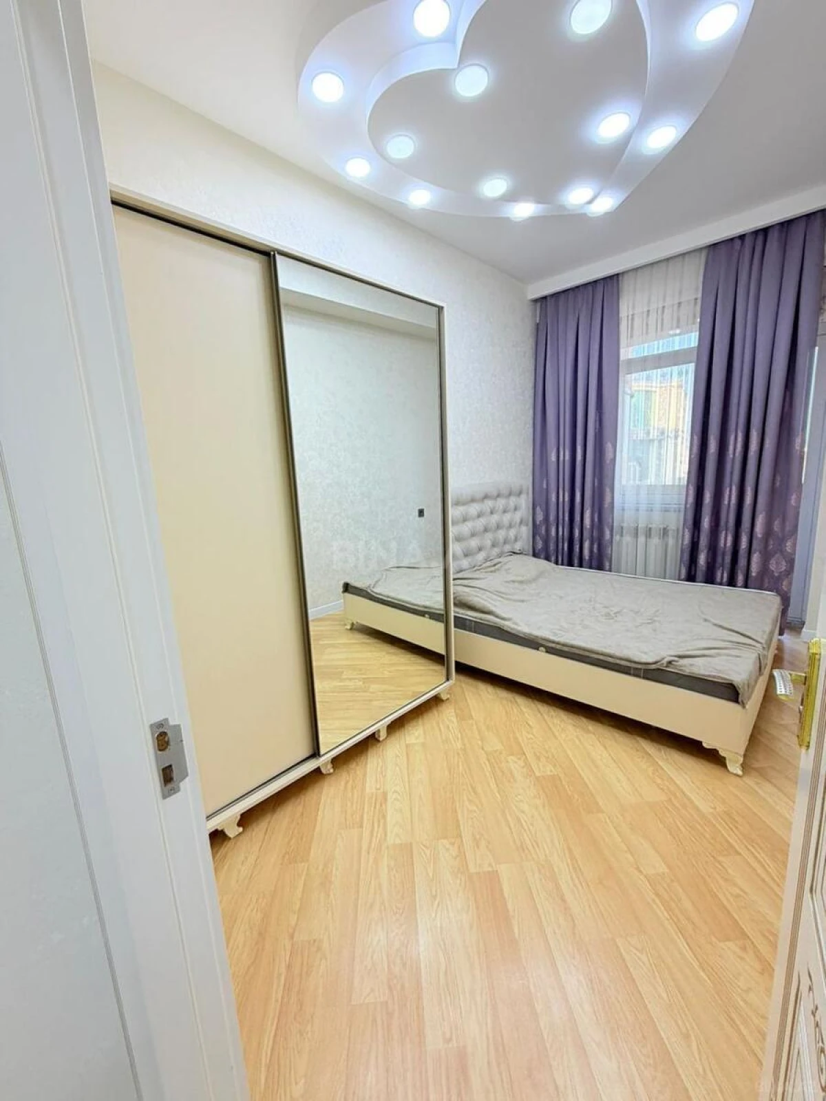 Satılır 2 otaqlı mənzil 65 m²