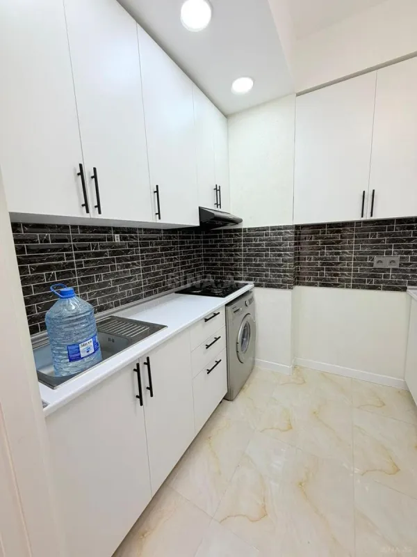 Satılır 2 otaqlı mənzil 65 m²