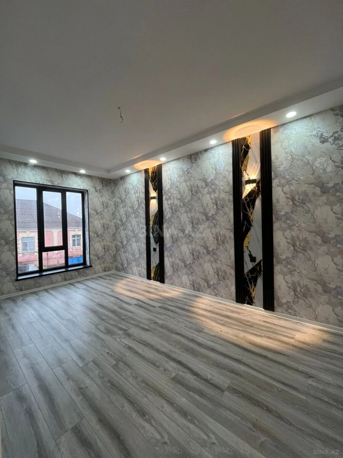 Satılır 5 otaqlı həyət evi 150 m²
