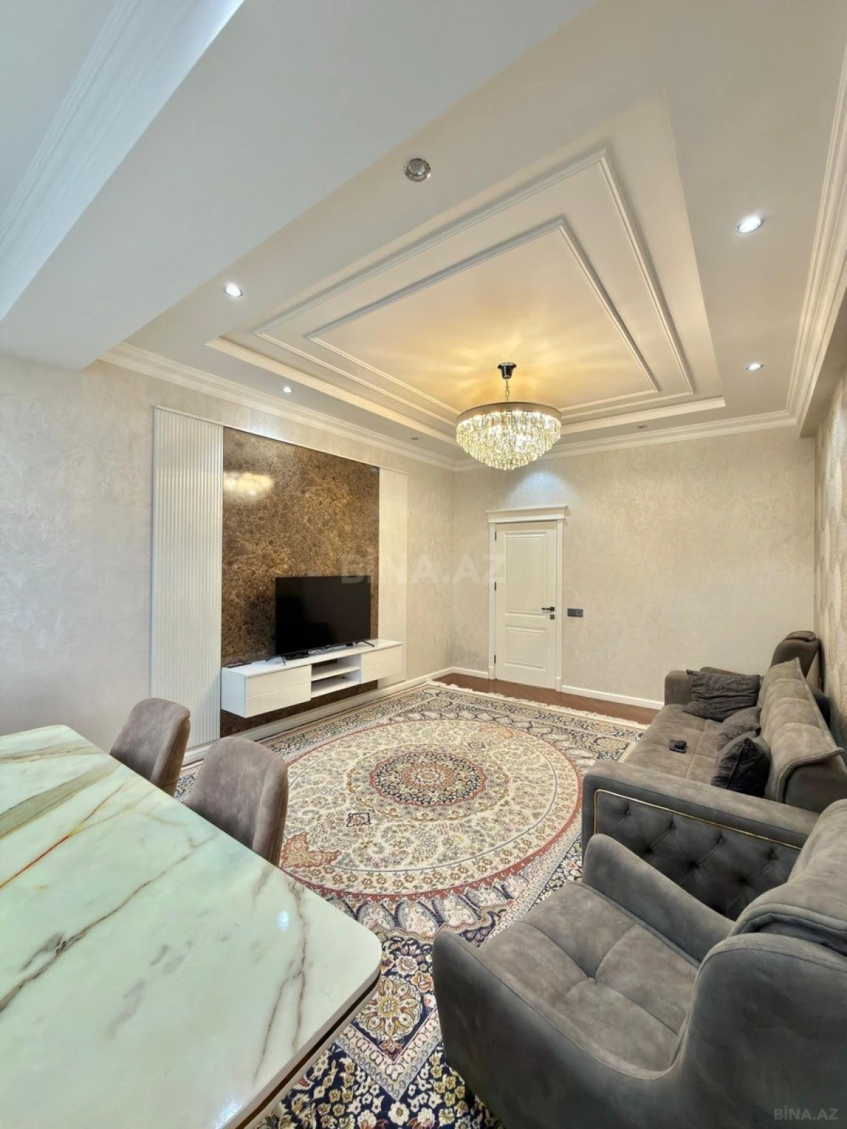 Satılır 3 otaqlı mənzil 116 m²