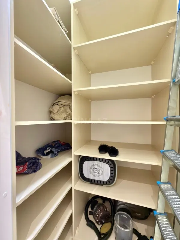 Satılır 3 otaqlı mənzil 116 m²