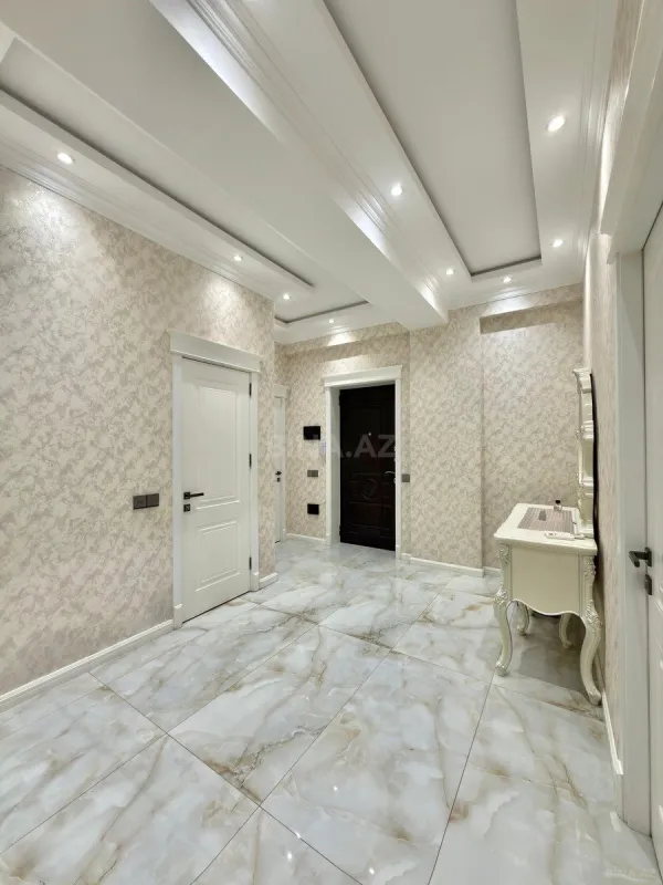 Satılır 3 otaqlı mənzil 116 m²