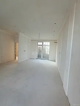 Satılır 5 otaqlı həyət evi 305 m²