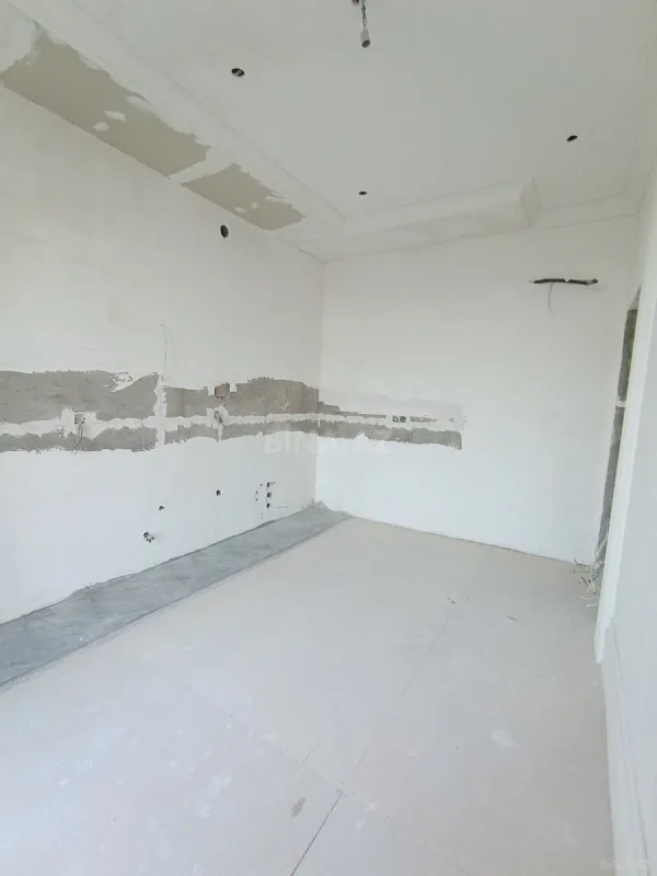 Satılır 5 otaqlı həyət evi 305 m²